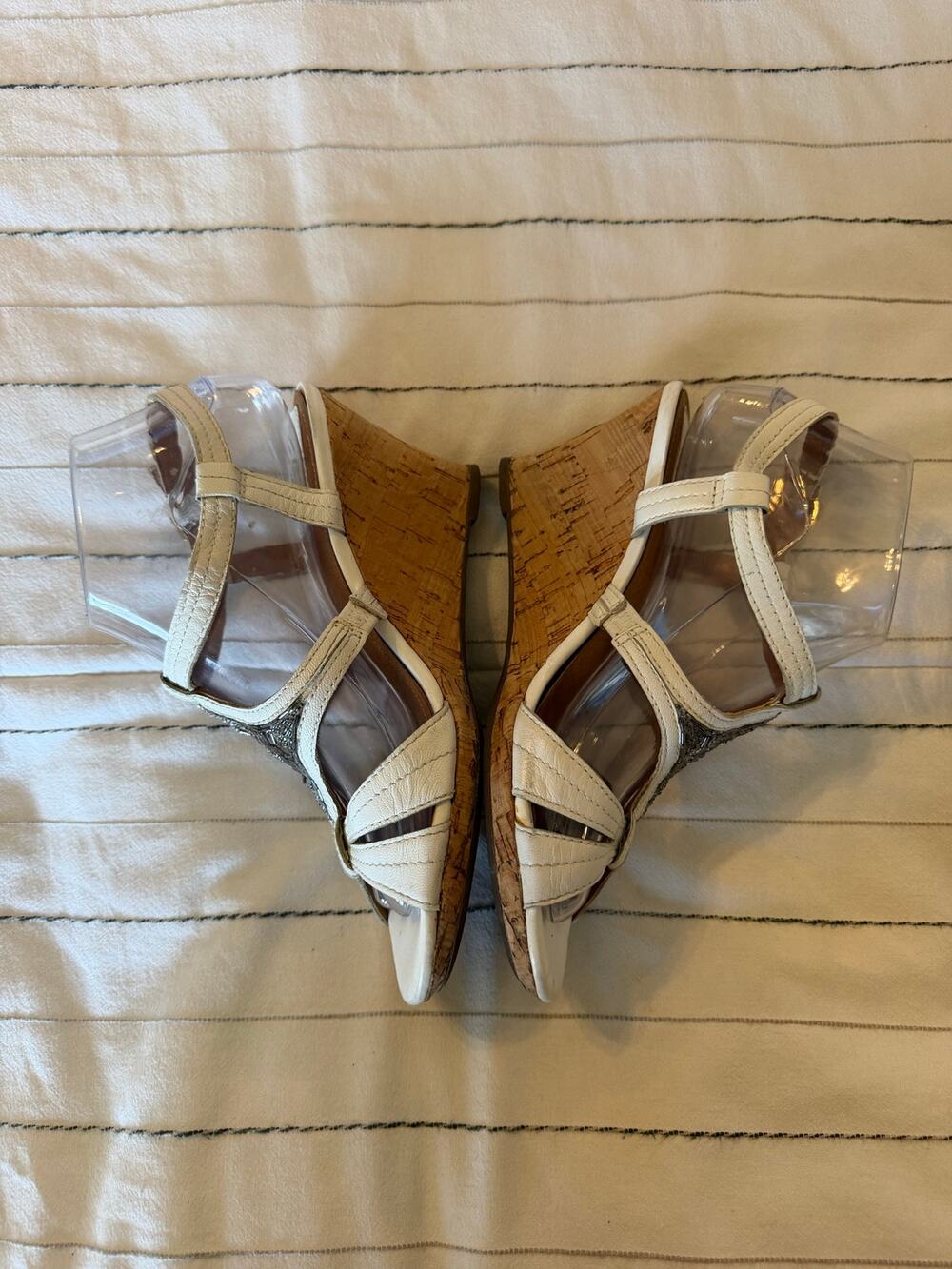 Clarks Bendable Sandals White Leather  Wedge Beaded Cork